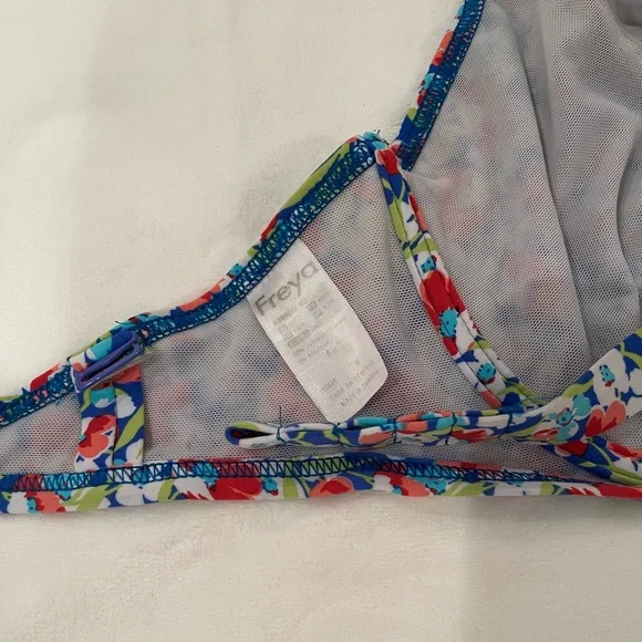 Freya Multicolor Floral Bikini Top - 32H / 32FF - Picture 6 of 7